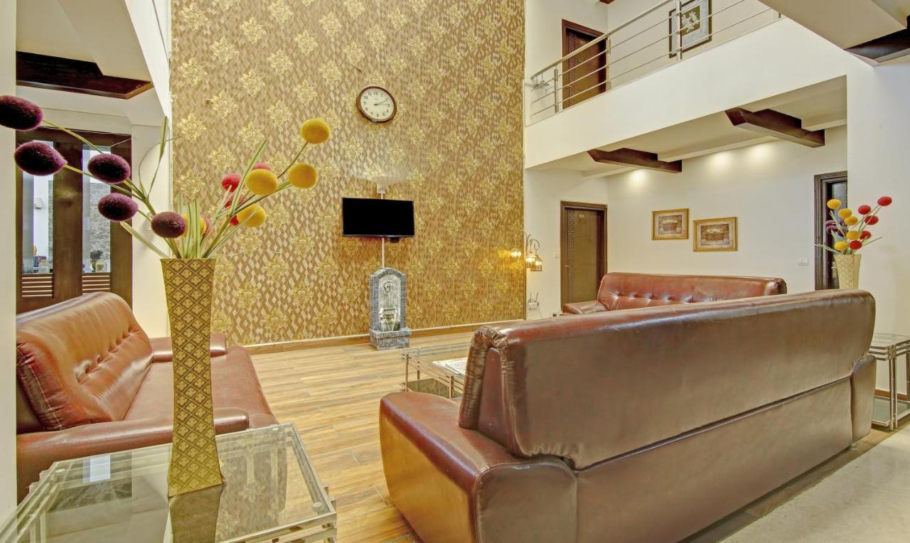Dreamz Hospitality Gurgaon Hotel Exterior photo
